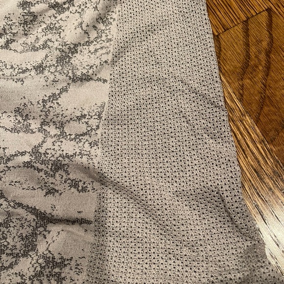 NWT Under Armour Women’s Tank - Picture 4 of 6